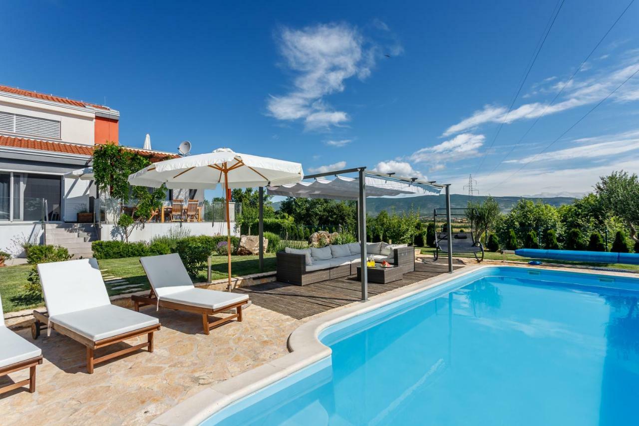 Luxury Villa Nadalina-Dicmo Дугополе Екстериор снимка