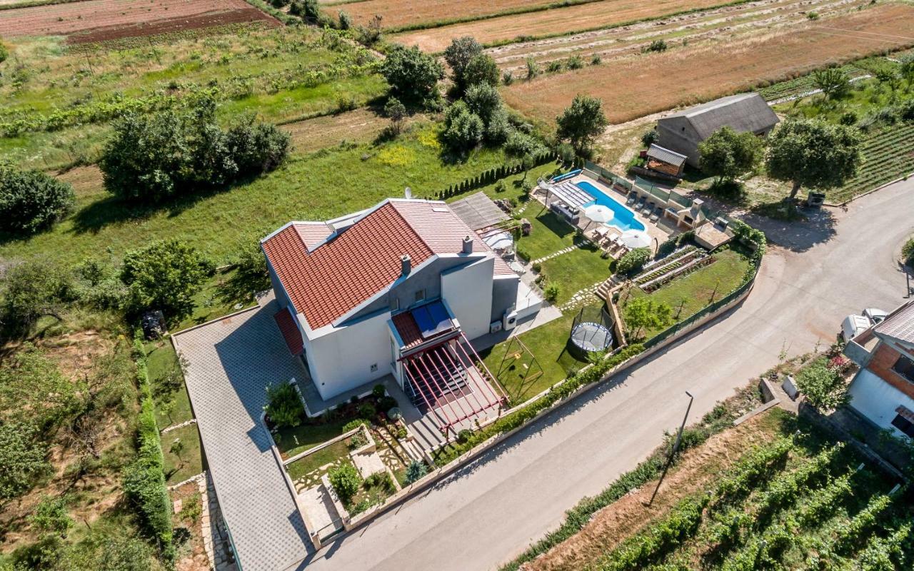Luxury Villa Nadalina-Dicmo Дугополе Екстериор снимка