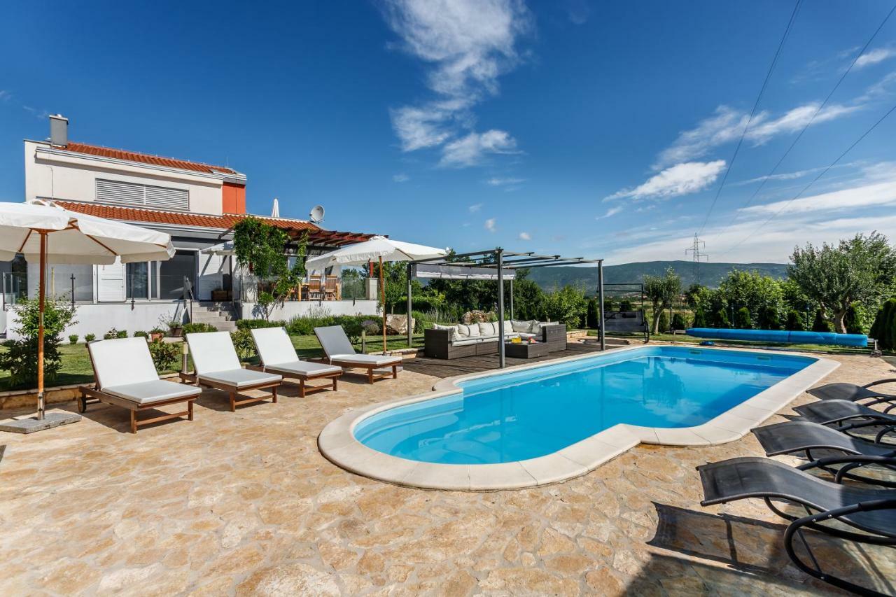 Luxury Villa Nadalina-Dicmo Дугополе Екстериор снимка