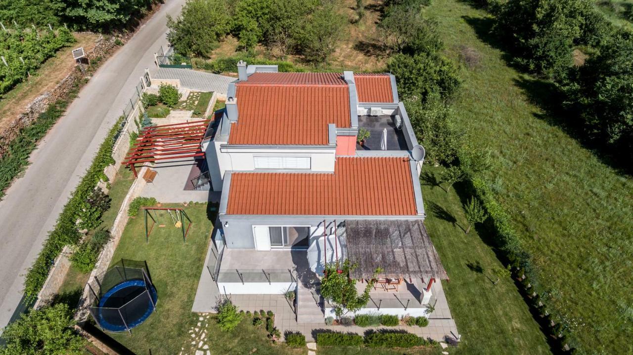 Luxury Villa Nadalina-Dicmo Дугополе Екстериор снимка