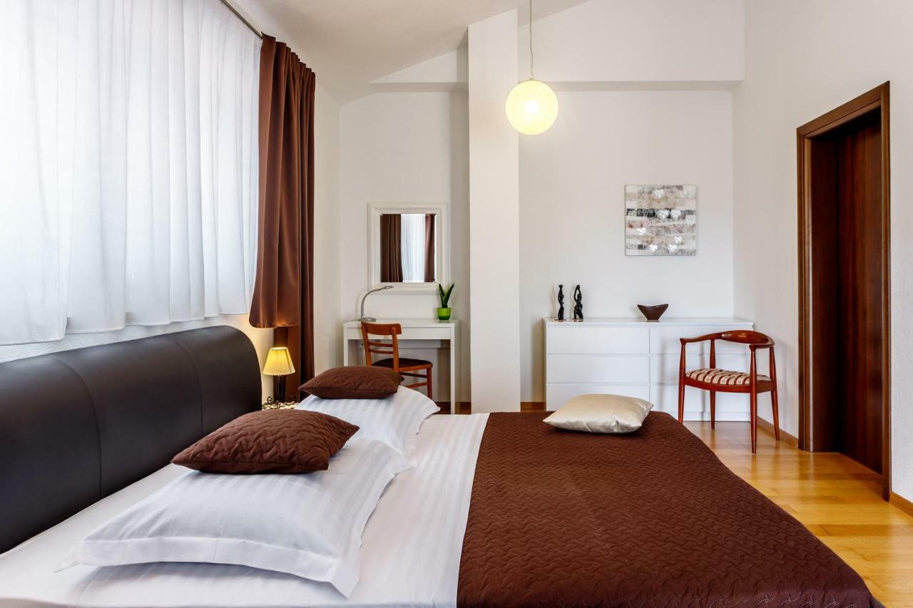 Luxury Villa Nadalina-Dicmo Дугополе Екстериор снимка