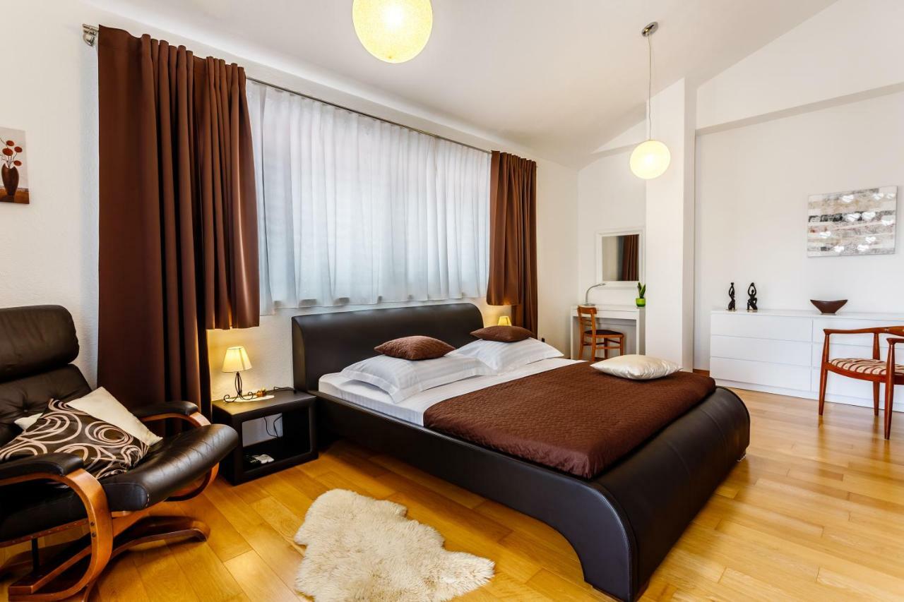 Luxury Villa Nadalina-Dicmo Дугополе Екстериор снимка