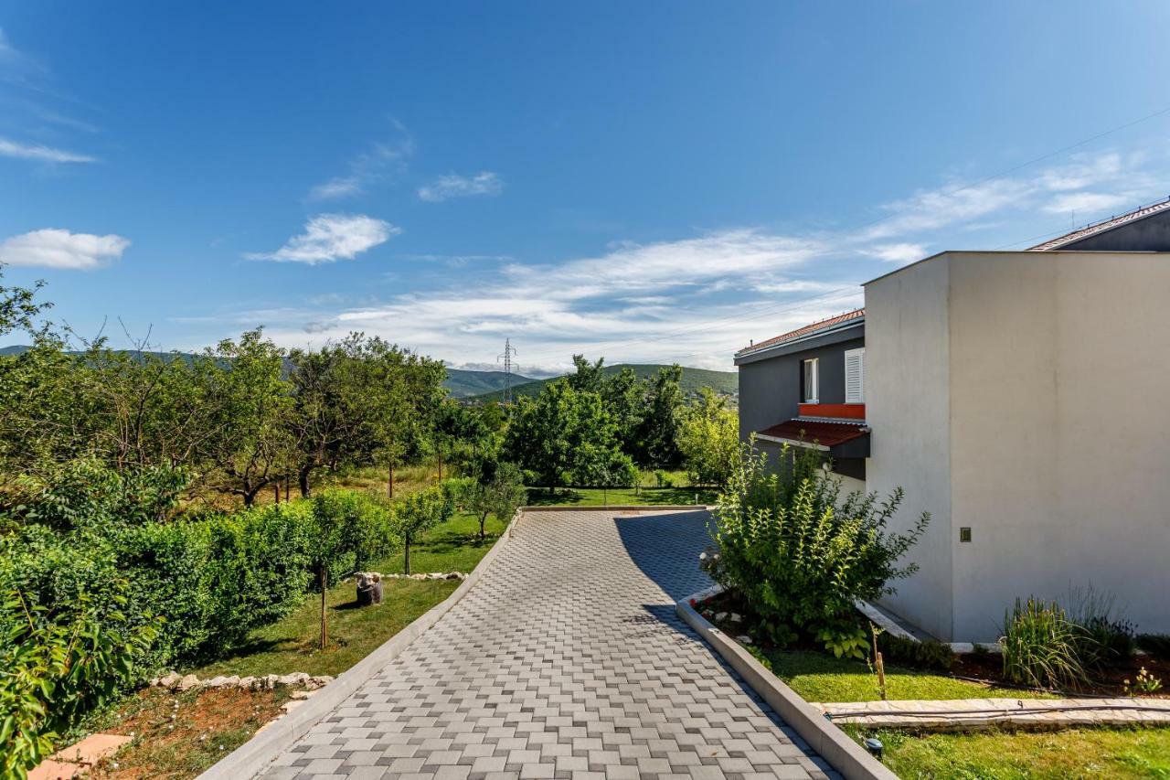 Luxury Villa Nadalina-Dicmo Дугополе Екстериор снимка