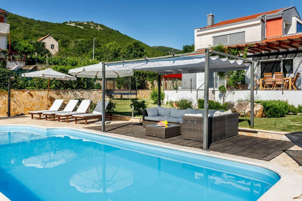 Luxury Villa Nadalina-Dicmo Дугополе Екстериор снимка