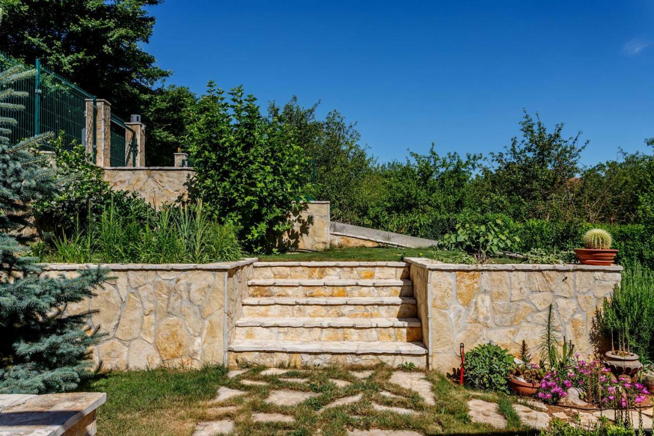 Luxury Villa Nadalina-Dicmo Дугополе Екстериор снимка